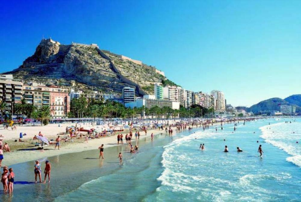 Atico Centrico Junto A La Playa Daire Alicante Dış mekan fotoğraf